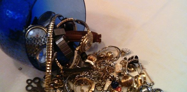 Jewelry Store Mesa - B & B Pawn and Gold