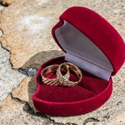 Pawn engagement/wedding ring for the most cash at B & B Pawn & Gold